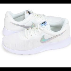 Women Nike Tanjun’s New without Tags